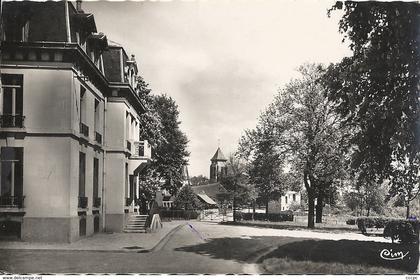 CPSM Villiers-sur-Marne Mairie les Jardins