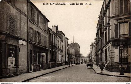 CPA VINCENNES - Rue Dohis (259948)