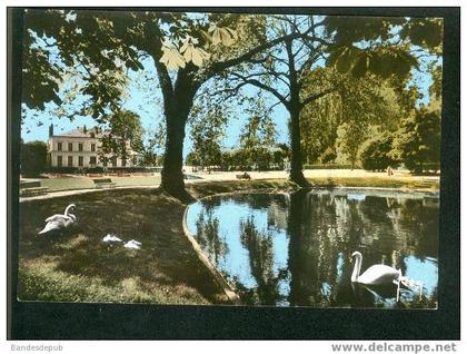 CPSM - Viry Chatillon - le Parc Municipal (Yvon I.B.C. 7046)