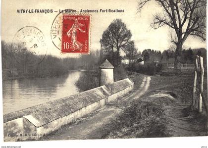 Carte postale ancienne de VITRY le FRANCOIS