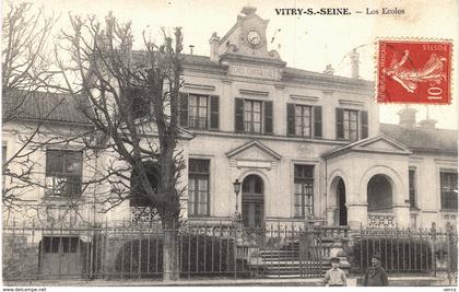 Carte Postale ANCIENNE de VITRY sur SEINE - Les Ecoles