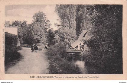 VIENNE  VOUILLE la BATAILLE   Lavoir