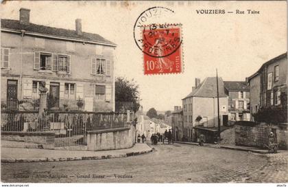 CPA VOUZIERS - Rue Taine (135837)