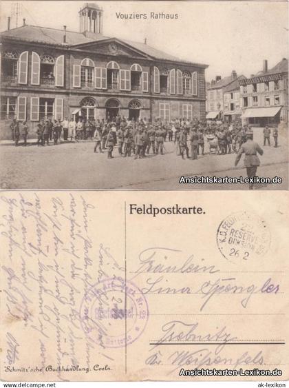 Vouziers Vouziers Soldaten vor dem Rathaus (Erster Weltkrieg) 1915