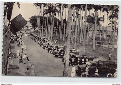 Guyane - CAYENNE - Place d'Armes - Parade militaire - Ed. Inconnu