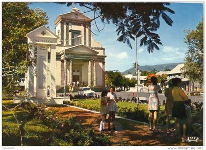 SAINT BENOIT (Ile de la Réunion) cpsm place jardins animation