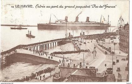 Le Havre - Entrée au port du grand paquebot "Ile-de-France"