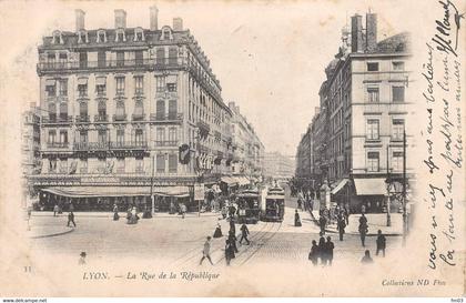 Lyon 2 rue de la République tramway 33 ND