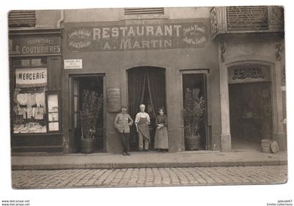 LYON 7 (69) - CARTE PHOTO - DEVANTURE DE MAGASIN & RESTAURANT A. MARTIN - JEUX DE BOULES - MERCERIE