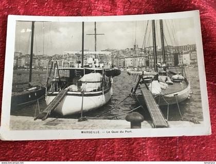 Marseille Voiliers sur le quai du port-Vieux Port-Saint Victor-Le Panier Carte Postale-CPSM-France [13] Bouches-du-Rhône