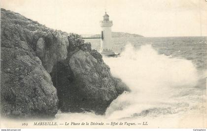 CPA 13 Bouches du Rhone Marseille Vieux Port, Saint Victor, Le Panier Le Phare de la Désirade Effet de Vagues