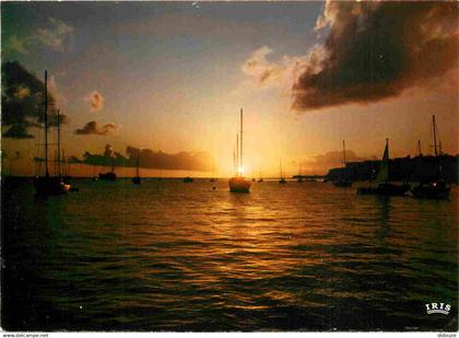 Martinique - Fort de France - Coucher de soleil sur la baie de Fort-de-France - CPM - Carte Neuve - Voir Scans Recto-Ver