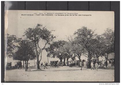 Martinique - Fort-de-France - La Savane près de la Cie des Transports - animée