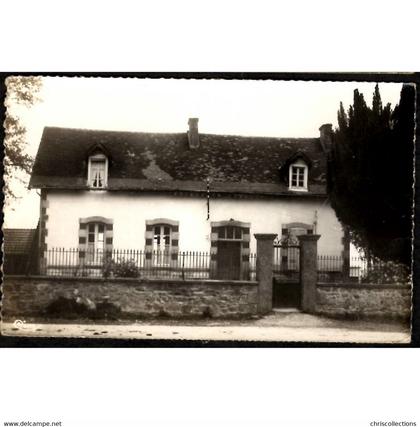 03 - SAINT FARGEOL (Allier) - L'Ecole