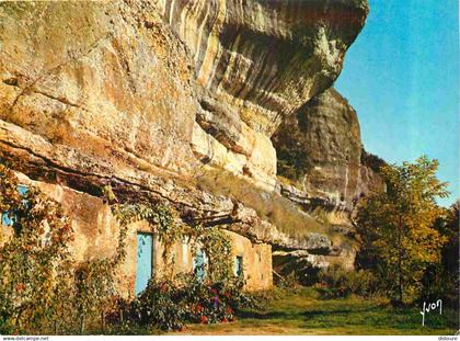 24 - Les Eyzies - Habitation troglodytique - CPM - Voir Scans Recto-Verso