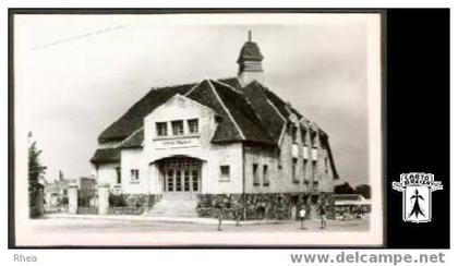 28 La Loupe - LA LOUPE (E & L) - Salle des Fêtes -  cpsm Rhea D28D  C28214C