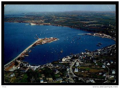 29 A 95 - Camaret-sur-Mer (Finistère) Vue générale du port le sillon tour vauban chape D29D K29042K C29022C RH007517