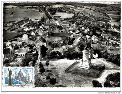 Carte Postale Ancienne de CHATILLON SUR MARNE-statue du Pape Urbain II et la montée du Calvaire