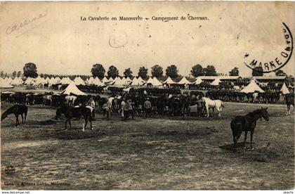 CPA Militaire - La Cavalerie en Manoeuvre - Campement de Chevaux (90199)