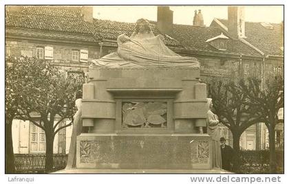 HAUTE MARNE -ref 52465-carte photo monument aux morts guerre 1914-18-