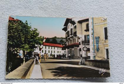 Cpsm 1957, Béhobie, depuis le pont international, vue sur le poste frontière Français, Pyrénées atlantiques 64