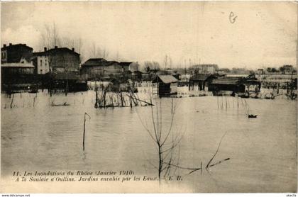 CPA OULLINS - Les Inondations du Rhone 1910 - A la Saulaie a OULLINS (639926)