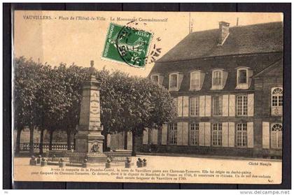 70 - Vauvillers - Place de l'Hotel de Ville - Le Monument Commémoratif