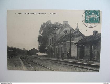 CPA Gare : Saint-Pierre-les-Elbeuf - St-Pierre-les-Elbeuf - La Gare