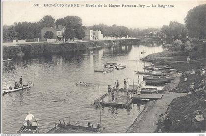 CPA Bry-sur-Marne Bords de la Marne Perreux-Bry La Baignade