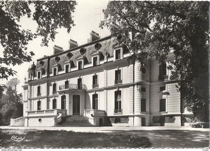 CPSM Gurcy-le-Chatel Ecole Nationale de Métiers Le Chateau