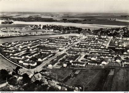 CPA Les CLAYES-Sous-BOIS-Le Jardin des CLAYES (260548)