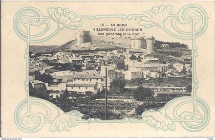 CPA Villeneuve-lés-Avignon Vue générale et le Fort