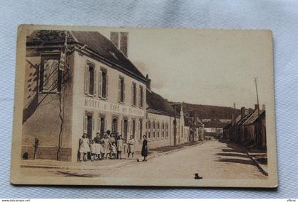 Courgenay, la rue Principale et l'hôtel des voyageurs, Yonne 89