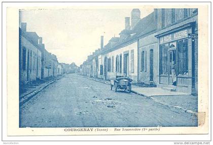 COURGENAY . RUE TRAVERSIERE