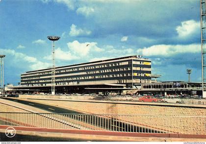 FRANCE - Paris - Aéroport De Paris-Orly - Aérogare d'Orly Sud - P.I. - Animé - Carte postale