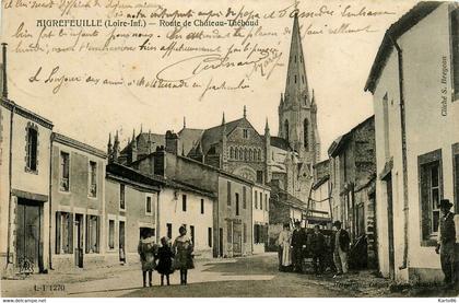 aigrefeuille sur maine * la route de château thébaud * villageois