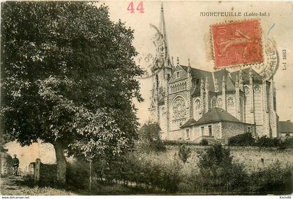 aigrefeuille sur maine * vue sur l'église du village