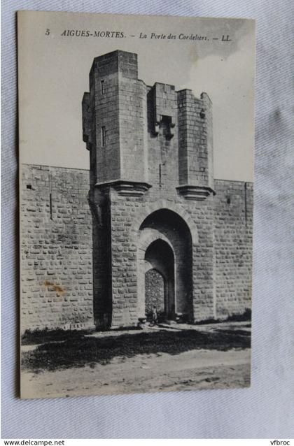 Aigues Mortes, la porte des Cordeliers, Gard 30