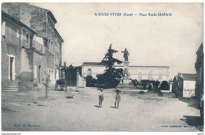 AIGUES VIVES - Place Emile Jamais