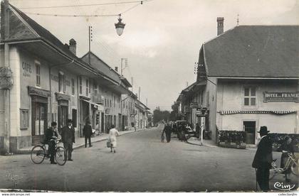 CPSM FRANCE 73 "Albens, Place Centrale"