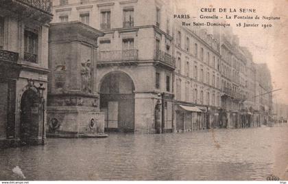 Paris (Crue de la Seine, 28 Janvier 1910) - Grenelle, la Fontaine de Neptune & rue Saint Dominique