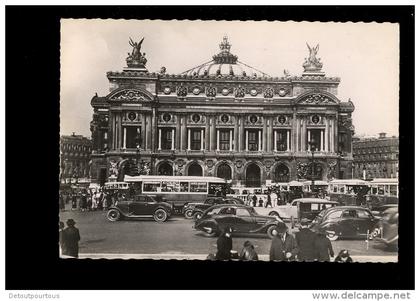 PARIS : l'Opéra ( automobiles voitures Peugeot 202 autobus bus ratp publicté Cafés Gilbert  Rozan )