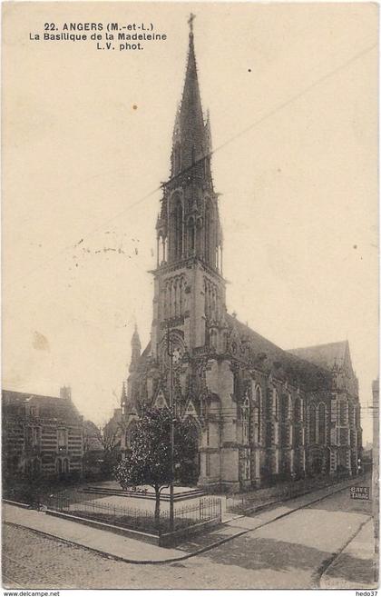 Angers - La Basilique de la Madelaine