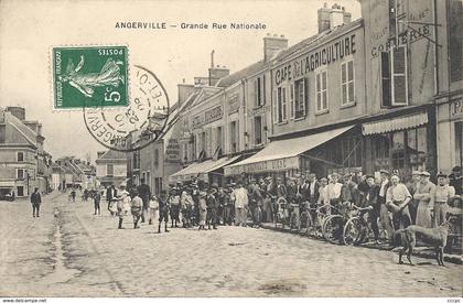 CPA Angerville Grande Rue Nationale