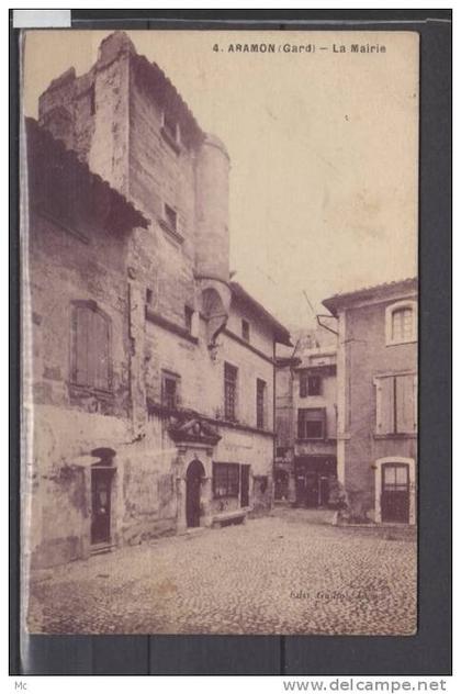 30 - Aramon - La mairie