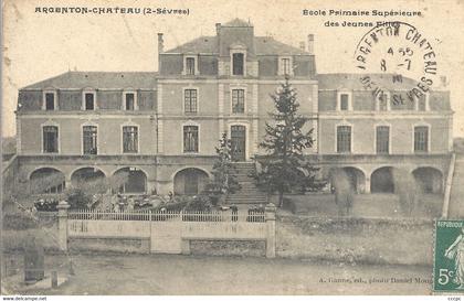 CPA Argenton-Château Ecole Primaire Supérieure des Jeunes Filles