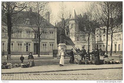 depts div.- pas de calais  - W580 -  arras - la place du wetz d amain et la statue de l abbe halluin -carte bon etat -