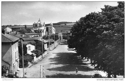 01 Ars sur Formans - l'avenue