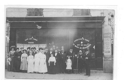 93 // AUBERVILLIERS - CARTE PHOTO -  DEVANTURE CAFE BILLARD / ANIMEE