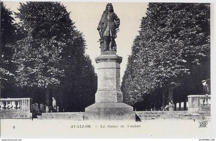 89 - Avallon - La statue de Vauban